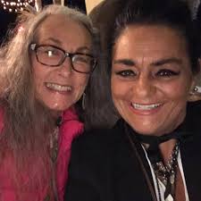 Vicki Herndon added a temporary profile picture.