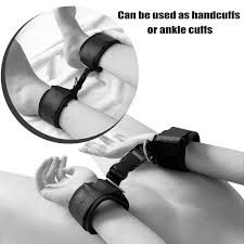 BDSMAGE Set of 3 BDSM Set, Velcro Restraints, Handcuffs, Ankle Restraints  with Satin Eye Mask, Easy to Remove Buckle, Fetish Erotic Sex Toy for  Couples, Women, Men : Amazon.de: Health & Personal