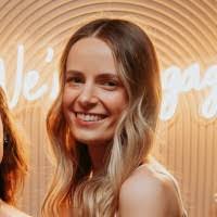 Alex Downie's Instagram, Twitter & Facebook