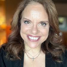 Candice Batson's Instagram, Twitter & Facebook