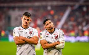 His jersey number is 39. Arsenal O Chelsea Destinos Probables De Bruno Guimaraes