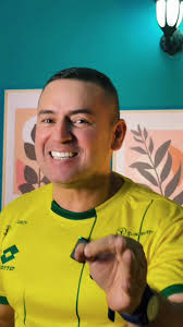 Carlos antonio velez persona no grata en bucaramanga y creo que en casi  toda Colombia, pero todos en nuestras vidas tenemos una carlos antonio  velez restando merito a nuestros logros y triunfos. ...