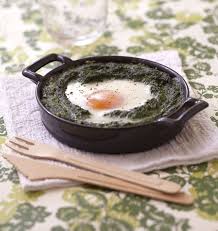 Oeufs Cocotte Aux Epinards Facon Oeufs A La Florentine Recette Recettes De Cuisine Oeuf Florentine Oeufs Cocotte