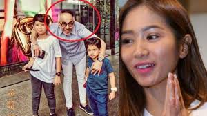 Bunga zainal secara tegas menampik dan terkesan tidak ingin cerita kehidupannya menjadi konsumsi publik. Dulu Ditutup Tutupi Bunga Zainal Kini Beber Jati Diri Sukhdev Singh Suaminya Ini Dia Foto Fotonya Halaman 3 Tribunstyle Com