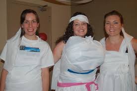 11 Bridal Shower Party Games That Everyone Can Play