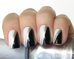 Black And Grey Nails Black And Silver Nail Art Nail Art Designs Ideas Black And White Nail Art Trendy Nails White Nail Designs