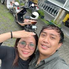 120,000-piece LEGO Jeep crashes