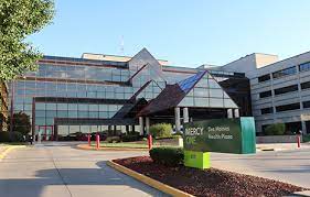 Provides preoperative and postoperative patient care in the outpatient surgery setting according to established standards of care. Find A Location Des Moines Iowa Ia Mercyone Des Moines