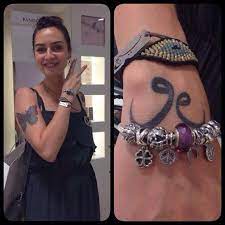 Eti̇ketler birce akalay birce akalay dövme siyah beyaz aşk dizi fotoşopla ibrahim çelikkol doktor arzu ferhat. Birce Akalay Birce Ve Dovmesi