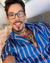David Bromstad fan check-in and location sharing