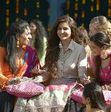 Anushka Sharma Adhm Cutiepie Anushka Sharma Mehndi Dress Wedding Outfit