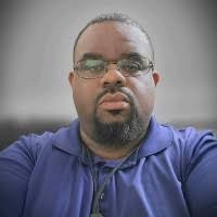 100+ perfiles de «Laderrick»