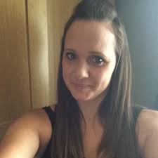 Lynette Shields's Instagram, Twitter & Facebook