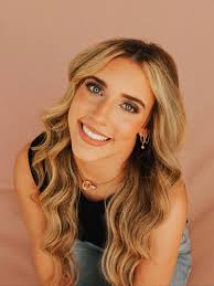 Headshots with the one and only @falon.mackey #snellphotography