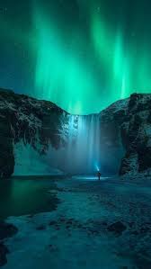 Pin By Yesim On Kuzey Isiklari In 2020 Northern Lights Photography Iphone Wallpaper Sky Northern Lights Wallpaper
