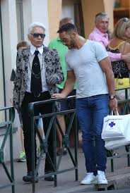 Find the perfect sebastien jondeau stock photos and editorial news pictures from getty images. Karl Lagerfeld Ses Dernieres Heures Racontees Par Son Homme De Confiance Sebastien Jondeau Gala