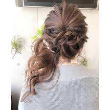 編み込みサイドアップヘアアレンジ結婚式 Emu International 春日部