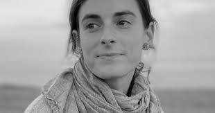 Carla Worth's Instagram, Twitter & Facebook