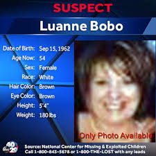 Halle was allegedly abducted by her mother, Luanne Kay Bobo. A felony  warrant was issued for Luanne