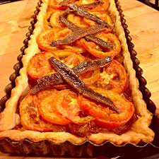 Pissaladiere Cebollas Caramelizadas Tomates Anchoas En Masa De Hojaldre Rico Petitgourmetsd Yummy Recipes Food Yummy
