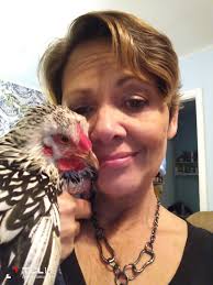 Henrietta is one smart chicken