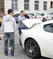 Открыть страницу «david limberský» на facebook. Elitni Obrance Plzne David Limbersky To Je Moje Zihadlo Za 4 Miliony Ahaonline Cz