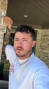 Who wants one for Christmas? 😁 LN IL EOTIN BIATT Randie