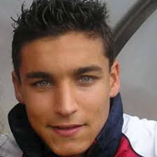 Stream LOS TRAVIEZOS DE LA SIERRA Renuncio A Mi Puesto by sam_90