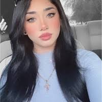 Stephanie Luque's Instagram, Twitter & Facebook