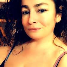 Tabitha Betts's Instagram, Twitter & Facebook