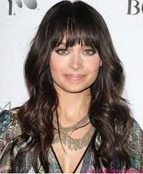Diamond face shapes need to soften the pointed forehead, balance a narrow chin and minimize wider cheek bones. Long Hairstyles For Diamond Shaped Faces Novocom Top