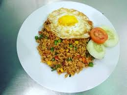 Warung nasi goreng yang menyajikan menunya dengan beberapa level pedas sesuai dengan keinginan para customernya. Rocket Chicken Indonesia Website Official Lezat Dan Hemat