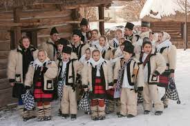 Dar s`au mai pierdut din obiceiuri. TradiÈ›ii È™i Obiceiuri De CrÄƒciun In Romania Edifica