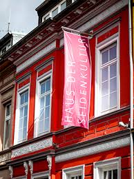 Community and government, religious, churches. Geschichte