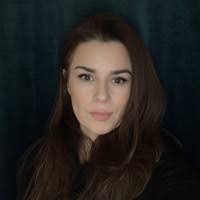 Deborah Egan's Instagram, Twitter & Facebook