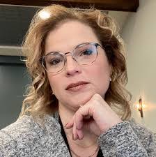 Connie Artz's Instagram, Twitter & Facebook