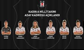 Beşiktaş kadın futbol takımı oyuncusu arzu karabulut, kürtçe müzik eşliğinde halay çektiği görüntüleri 'anladınız siz onu'. Besiktas Kadin Futbol Takimi Oyuncularina Milli Davet Haberler Futbol