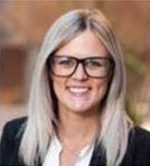 Amanda Delles's Instagram, Twitter & Facebook