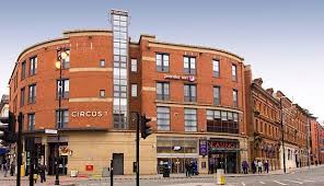 Hotel premier inn bagshot, bagshot: Gunstige Hotels In Manchester Premier Inn