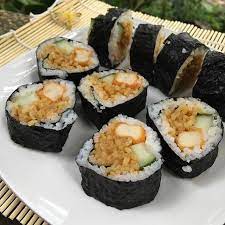 Resep Sushi Indomie Dan Cara Membuat Sushi Isi Indomie Goreng Lengkap Bahan Bahan Membuat Sushi Mie Goreng Ala Resto Dan Proses Pembuat Resep Sushi Sushi Resep