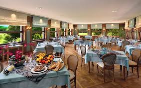 In order to provide our guests with a safe and enjoyable experience, our dining services have been modified. Dining Rooms Hotel Restaurant Des Vosges