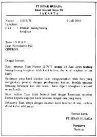 Contoh surat lamaran kerja umum, bank, karyawan, alfamart, pt, sekolahan, formal, fresh graduate, bahasa inggris, via email, tulis tangan, simple surat lamaran kerja adalah surat yang digunakan untuk melakukan permohonan mendapatkan pekerjaan sesuai pengalaman pada. 24 Folio Bergaris Contoh Surat Lamaran Kerja Tulis Tangan Yang Baik Dan Benar In 2021 Accounting
