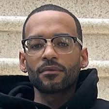 God bless this baby, I would never be able to tell my child what happened  to her friend 😢😢😢