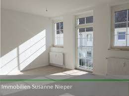Die wohnungen befinden sich beide im erdgeschoss einer sehr guten eigentümergemeinschaft. 2 Zimmer Wohnung Zu Vermieten Mittelstr 5 42697 Solingen Ohligs Aufderhohe Merscheid Mapio Net