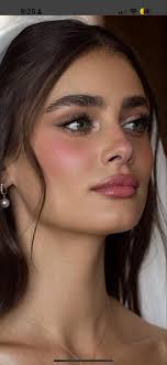 Makeup artist recommendations in Chicago/Bolingbrook