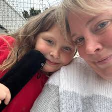 hi can anyone suggest me a good driving instructor please, I've failed the  test few times now I'm really looking for someone who can correct me and  help me to pass… Thank