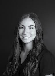 Delia Foley's Instagram, Twitter & Facebook