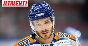 Video: Tapparan maalitykki Charles Bertrand lensi suihkuun törkytempusta