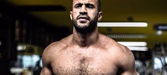 Stiti ceva filme cu batai in gen : Badr Hari Devastat Marocanul A Intrat Iar La Puscarie Dupa Ce A Batut Un Milionar Care A Fost Motivul Sport Ro