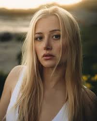 long time no portrait 📸 #shooting #portrait #sweden